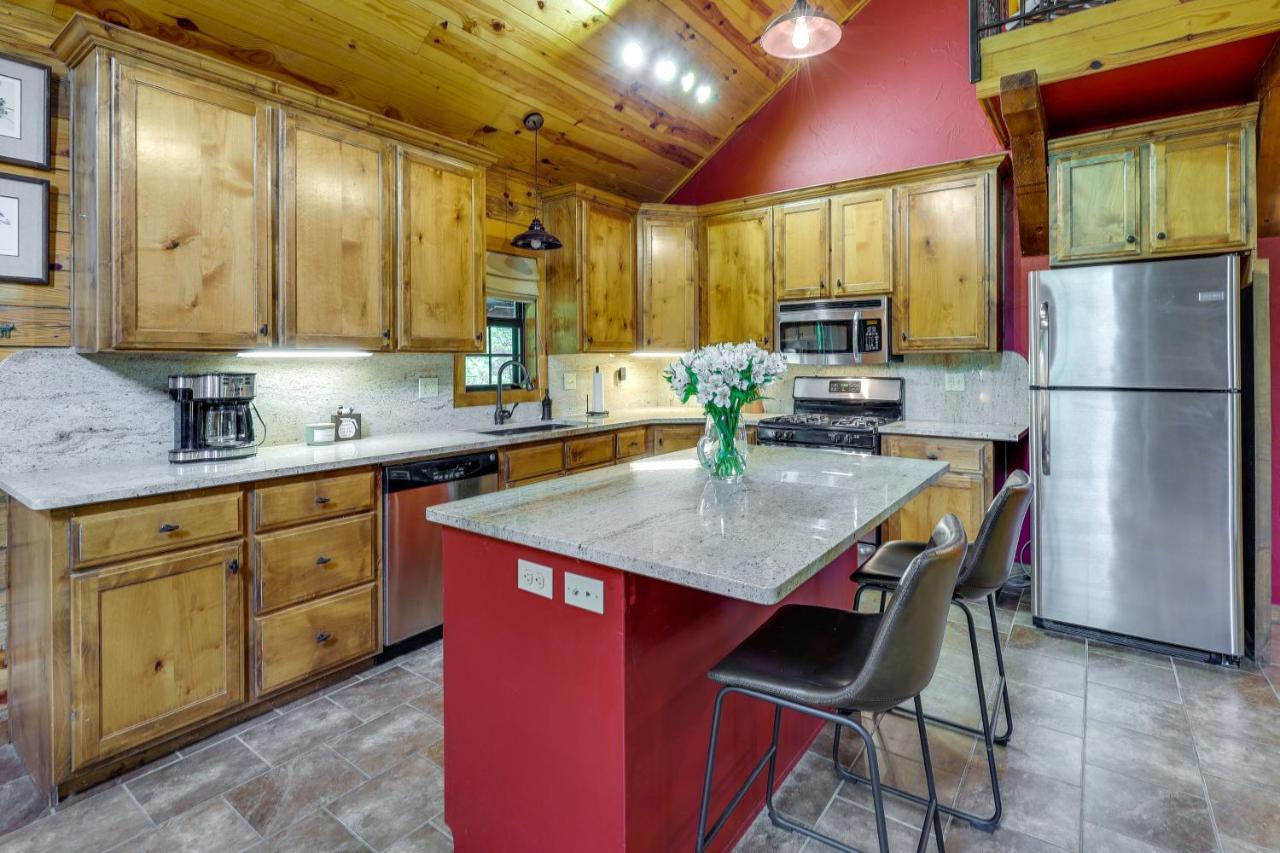 Beaver Lake Vacation Rental With Private Hot Tub! Eureka Springs Eksteriør billede