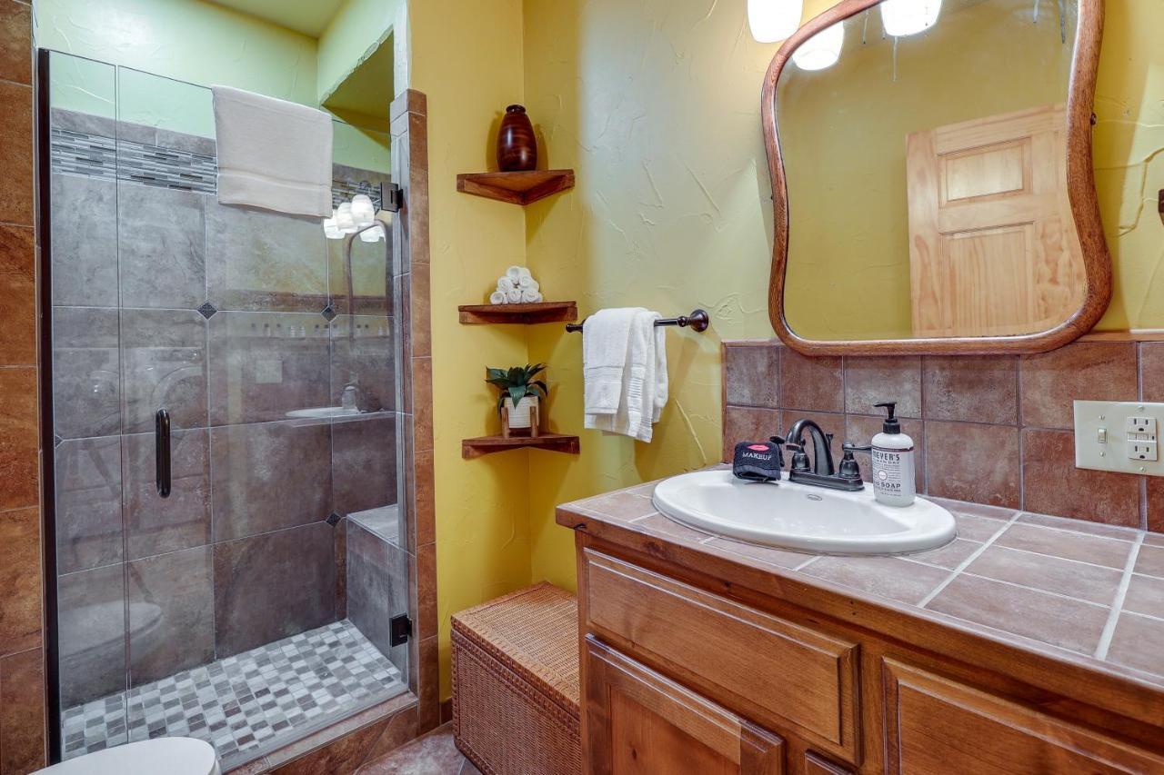 Beaver Lake Vacation Rental With Private Hot Tub! Eureka Springs Eksteriør billede